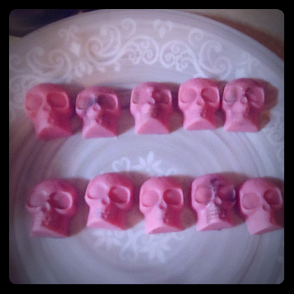 Strawberries and cream scented skulls